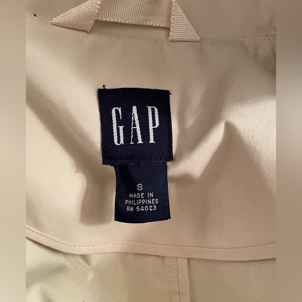 Gap Coat - image 4